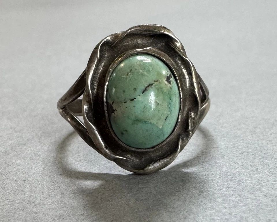 OLD PAWN NAVAJO STERLING SILVER RING SIZE 7: 5/8 " Tall 3.75 Grams Throughout the 40 years that I have been in business, I have purchased jewelry from pawn shops throughout the Southwest that had collections of dead pawn. Most of these pawn shop
