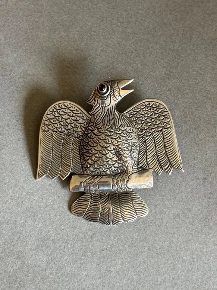 VINTAGE STERLING SILVER BIRD BROOCH PIN (1 of 2)