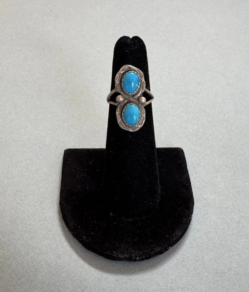 OLD PAWN NAVAJO STERLING SILVER TURQUOISE RING SIZE 5: 7/8 " Tall 3.15 Grams Throughout the 40 years that I have been in business, I have purchased jewelry from pawn shops throughout the Southwest that had collections of dead pawn. Most of these pawn shop