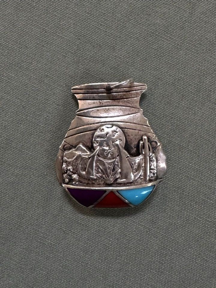VINTAGE NAVAJO STERLING SILVER MULTI STONE PENDANT 1 1/4": 1 1/4 " 7.6 Grams Signed Throughout the 40 years that I have been in business, I have purchased jewelry from pawn shops throughout the Southwest that had collections of dead pawn. Most of these pawn s