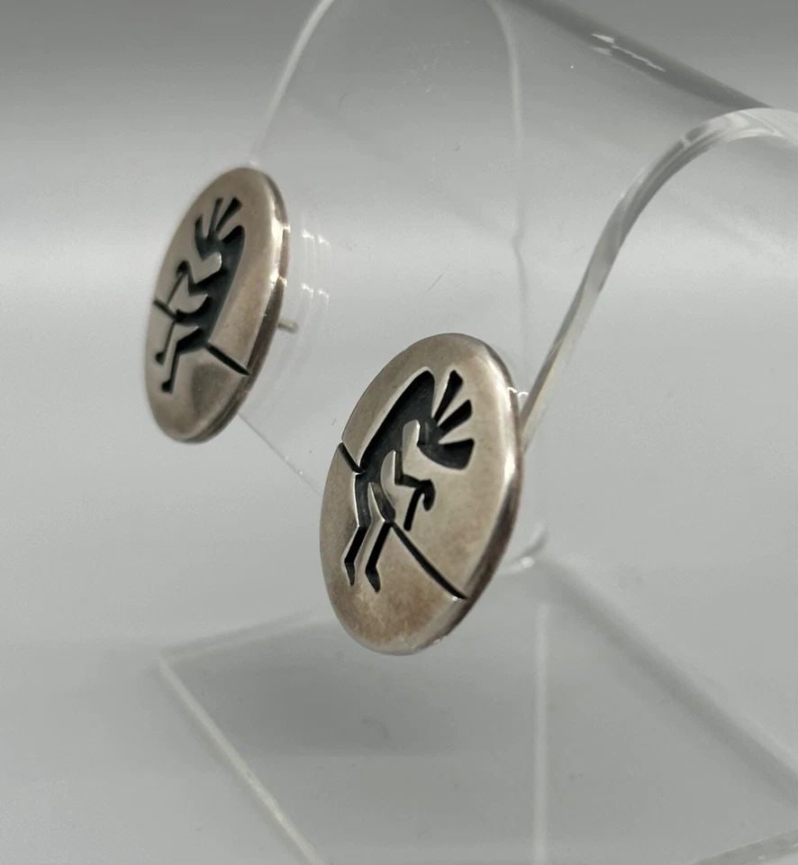 VINTAGE HOPI STERLING SILVER KOKOPELLI EARRINGS SIGNED HOPI CRAFTS (1 of 2)