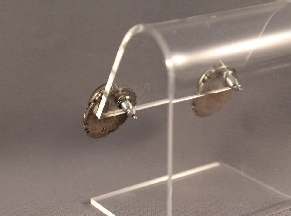 OLD PAWN NAVAJO SILVER AND MALACHITE EARRINGS: OLD PAWN NAVAJO SILVER AND MALACHITE EARRINGS Item Description: 3/4” length Signed B