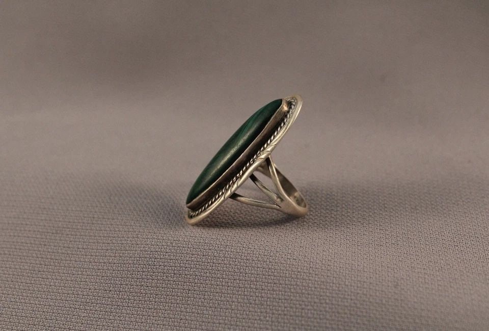OLD PAWN NAVAJO MALACHITE RING SIZE 6 1/4 (1 of 2)