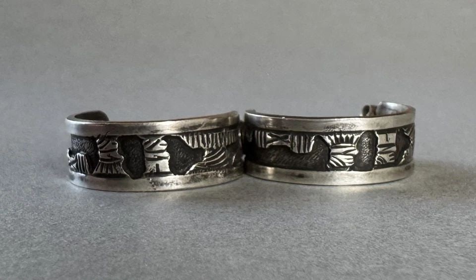 NAVAJO STERLING SILVER EARRINGS 3/4 " X 1/4 " WIDE: 3/4 " x !/4 " wide 5 Grams Throughout the 40 years that I have been in business, I have purchased jewelry from pawn shops throughout the Southwest that had collections of dead pawn. Most of these pawn
