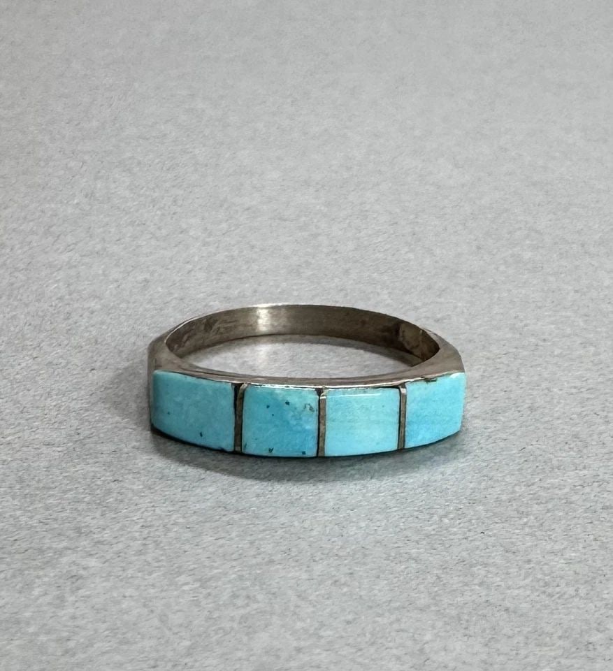 VINTAGE ZUNI STERLING SILVER AND TURQUOISE RING SIZE 5: 1/8 " wide 1.5 Grams Throughout the 40 years that I have been in business, I have purchased jewelry from pawn shops throughout the Southwest that had collections of dead pawn. Most of these pawn shops