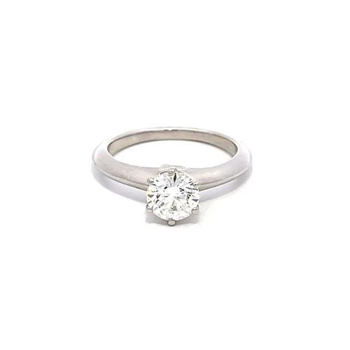 TIFFANY & CO. DIAMOND 0.85CT G VVS PLATINUM KNIFE EDGE SOLITAIRE RING GIA: TIFFANY & CO. DIAMOND 0.85CT G VVS PLATINUM KNIFE EDGE SOLITAIRE RING GIA This elegant authentic solitaire ring is from Tiffany & Co. The ring is crafted from platinum with a polished finish featuring