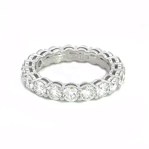 TIFFANY & CO. FOREVER DIAMOND BAND 2.86CT PLATINUM WEDDING PAPER: TIFFANY & CO. FOREVER DIAMOND BAND 2.86CT PLATINUM WEDDING PAPER Authentic from the Forever Collection by Tiffany & Co. This exquisite wedding band is crafted from platinum featuring a full circle of 