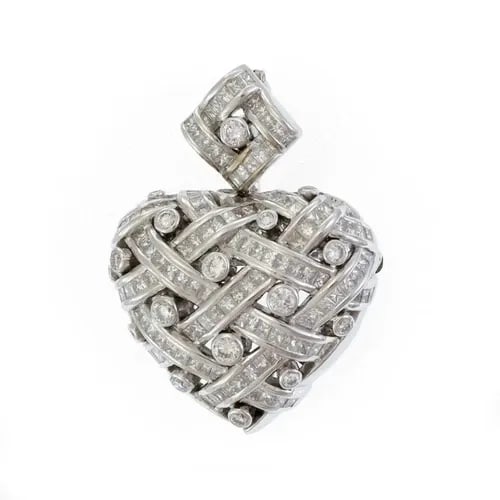 STUNNING 8CT DIAMOND 18K WHITE GOLD WOVEN DESIGN HEART PENDANT PIN: STUNNING 8CT DIAMOND 18K WHITE GOLD WOVEN DESIGN HEART PENDANT PIN Stunning 8ct Diamond 18k White Gold Woven Design Heart Pendant Pin Description This is a stunning large pendant or brooch, crafted fr