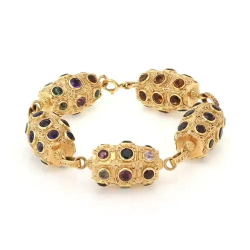 MULTICOLOR GEMS BRACELET 18K YELLOW GOLD FANCY BARREL MOTIF LINK HEAVY: MULTICOLOR GEMS BRACELET 18K YELLOW GOLD FANCY BARREL MOTIF LINK HEAVY Estate Multicolor Gems 18k Yellow Gold Fancy Barrel Motif Link Bracelet Description This is an eye catching Estate bracelet, it i