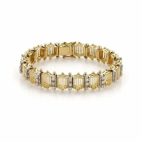 DIAMOND GOLD BRACELET 18K TWO TONE CAGE LINK DESIGN ESTATE: DIAMOND GOLD BRACELET 18K TWO TONE CAGE LINK DESIGN ESTATE This is a lovely link bracelet, it is crafted from 18k yellow and white gold in a fine polished finish and features grill cage links in yello