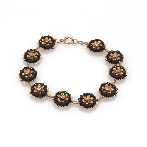 DIAMOND BRACELET STONE 18K ROSE GOLD FLORAL LINK BRACELET VICTORIAN: DIAMOND BRACELET STONE 18K ROSE GOLD FLORAL LINK BRACELET VICTORIAN This 18k rose gold floral link bracelet features a beautiful rose-cut diamond as the main stone, adding an elegant touch to any outf