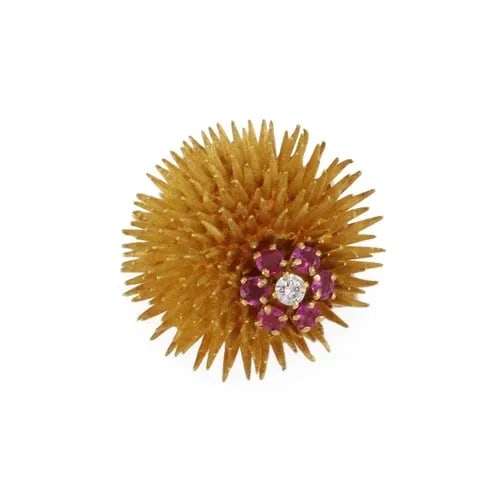 TIFFANY & CO. VINTAGE RUBY DIAMONDS 18K GOLD SEA URCHIN FLOWER BROOCH: TIFFANY & CO. VINTAGE RUBY DIAMONDS 18K GOLD SEA URCHIN FLOWER BROOCH Tiffany & Co. Vintage Ruby Diamonds 18k Gold Sea Urchin Flower Brooch Description This lovely authentic vintage brooch is from Tif