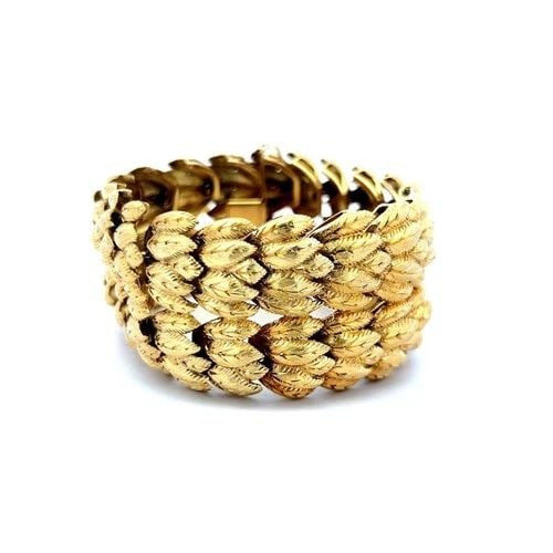 VINTAGE 18 KARAT YELLOW GOLD TEXTURED BASKET-WEAVE LINK BRACELET 81.1 GRAMS: VINTAGE 18 KARAT YELLOW GOLD TEXTURED BASKET-WEAVE LINK BRACELET 81.1 GRAMS VINTAGE 18 KARAT YELLOW GOLD TEXTURED BASKET-WEAVE LINK BRACELET 81.1 GRAMS PRODUCT DESCRIPTION Detailed Description: Vintag
