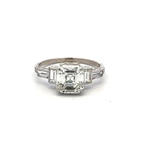 2.08CT ASSCHER, EMERALD & BAGUETTE DIAMOND PLATINUM ENGAGEMENT RING (G–H VS–SI) (1 of 2)
