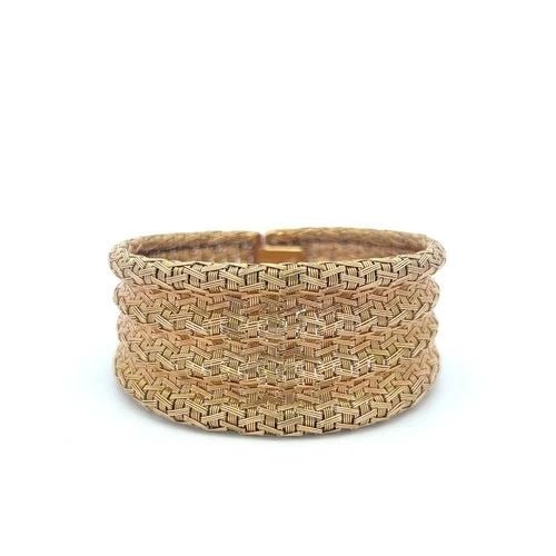 VINTAGE 18 KARAT YELLOW GOLD WIDE WOVEN BRACELET 60 GRAMS: VINTAGE 18 KARAT YELLOW GOLD WIDE WOVEN BRACELET 60 GRAMS VINTAGE 18 KARAT YELLOW GOLD WIDE WOVEN BRACELET 60 GRAMS PRODUCT DESCRIPTION Detailed Description: Elevate your jewelry collection with this 
