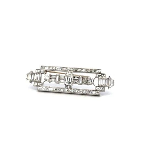 VINTAGE PLATINUM PIN BROOCH WITH 8.8 CARAT MIXED CUT F & G VS DIAMONDS: VINTAGE PLATINUM PIN BROOCH WITH 8.8 CARAT MIXED CUT F & G VS DIAMONDS VINTAGE PLATINUM PIN BROOCH WITH 8.8 CARAT MIXED CUT F & G VS DIAMONDS PRODUCT DESCRIPTION Detailed Description: Vintage Platinum