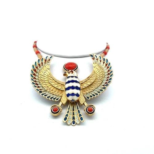 VINTAGE 59.20 GRAMS ENAMEL 18 KARAT YELLOW GOLD PENDANT NECKLACE PIN BROOCH: VINTAGE 59.20 GRAMS ENAMEL 18 KARAT YELLOW GOLD PENDANT NECKLACE PIN BROOCH Title: 18 Karat Yellow Gold Pendant Necklace Style: Pendant Metal: 18 Karat Yellow Gold Dimension: 18" Weight: 59.3 Grams Co