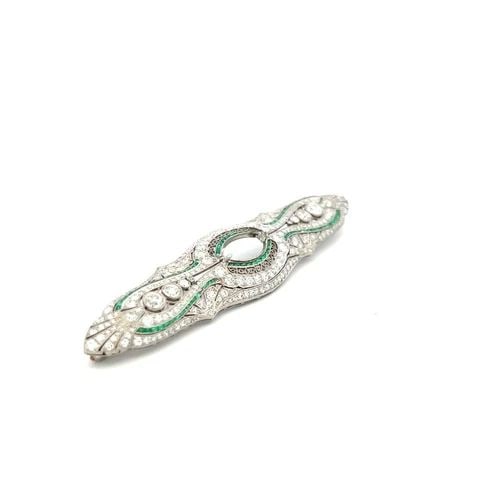 TIFFANY & CO 6.00 CARAT ROUND DIAMOND 1.50 CARAT EMERALD PLATINUM PIN: PRODUCT DESCRIPTION Designer: Tiffany & Co Title: Tiffany & Co 6.00 Carat Round Brilliant H VS Diamond 1.50 Carat Cushion Brilliant Emerald Platinum Pin Metal: Platinum Gemstone 1: 4.5 Carat Diamond N