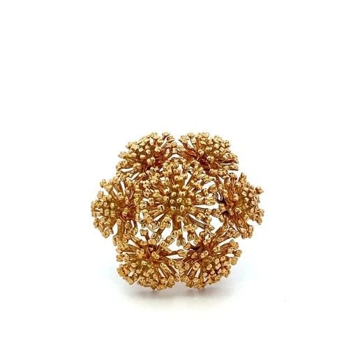 TIFFANY & CO VINTAGE 18K YELLOW GOLD SEA LIFE PIN BROOCH 37 GRAMS: TIFFANY & CO VINTAGE 18K YELLOW GOLD SEA LIFE PIN BROOCH 37 GRAMS TIFFANY & CO VINTAGE 18K YELLOW GOLD SEA LIFE PIN BROOCH 37 GRAMS PRODUCT DESCRIPTION Designer: Tiffany & Co Detailed Description: 37 