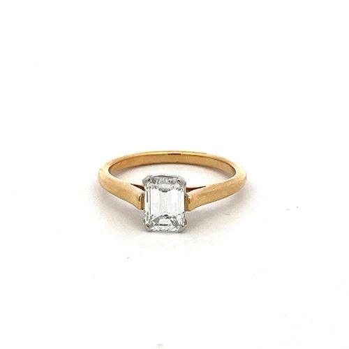 TIFFANY & CO 1.02 CARAT EMERALD CUT DIAMOND 18K GOLD/PLATINUM ENGAGEMENT RING: TIFFANY & CO 1.02 CARAT EMERALD CUT DIAMOND 18K GOLD/PLATINUM ENGAGEMENT RING Title: Tiffany & Co 1.02 Carat Emerald Cut F IF Diamond 18 Karat Gold/Platinum Engagement Ring Style: Engagement Metal: 18