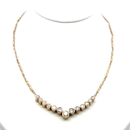 CHIMENTO 18K YELLOW GOLD LINK NECKLACE WITH 2.5 CARAT ROUND G-VS DIAMONDS: CHIMENTO 18K YELLOW GOLD LINK NECKLACE WITH 2.5 CARAT ROUND G-VS DIAMONDS Designer: CHIMENTO Detailed Description: Elevate your elegance with this vintage Chimento necklace, crafted in 18K yellow gold