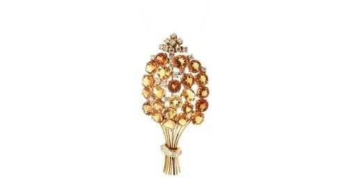 VINTAGE 18K YELLOW GOLD PIN BROOCH 2CT ROUND & BAGUETTE DIAMONDS AND CITRINE: VINTAGE 18K YELLOW GOLD PIN BROOCH 2CT ROUND & BAGUETTE DIAMONDS AND CITRINE VINTAGE 18K YELLOW GOLD PIN BROOCH 2CT ROUND & BAGUETTE DIAMONDS AND CITRINE PRODUCT DESCRIPTION Detailed Description: This