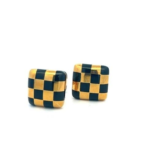 TIFFANY & CO 18 KARAT YELLOW GOLD LOCKING CHECKERBOARD CUFFLINKS 11.9 GRAMS: TIFFANY & CO 18 KARAT YELLOW GOLD LOCKING CHECKERBOARD CUFFLINKS 11.9 GRAMS Designer: Tiffany & Co Detailed Description: 18K Yellow Gold, Estate Style Embrace timeless sophistication with these exquis
