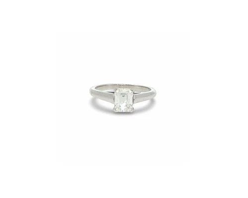 TIFFANY & CO PLATINUM ENGAGEMENT RING WITH 0.85CT EMERALD CUT DIAMOND F VVS1 GIA: TIFFANY & CO PLATINUM ENGAGEMENT RING WITH 0.85CT EMERALD CUT DIAMOND F VVS1 GIA TIFFANY & CO PLATINUM ENGAGEMENT RING WITH 0.85CT EMERALD CUT DIAMOND F VVS1 GIA PRODUCT DESCRIPTION Designer: Tiffany 