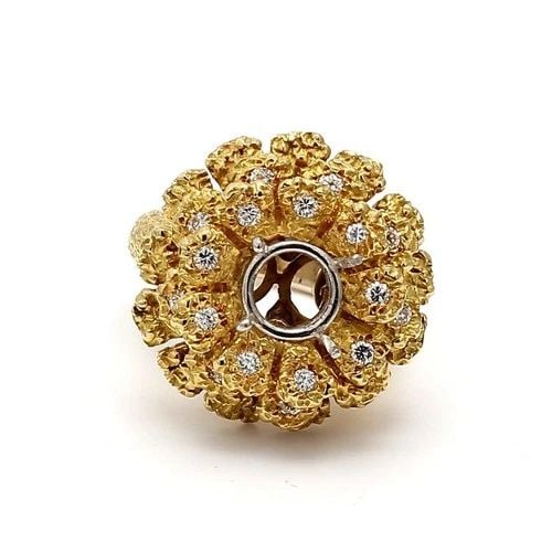0.54 CARAT ROUND BRILLIANT H VS1 DIAMOND 18 KARAT YELLOW GOLD SEMI MOUNT RING: 0.54 CARAT ROUND BRILLIANT H VS1 DIAMOND 18K YG SEMI MOUNT RING Title: 0.54 Carat Round Brilliant H VS1 Diamond 18 Karat Yellow Gold Semi Mount Ring Style: Semi Mount Metal: 18 Karat Yellow Gold Gemst