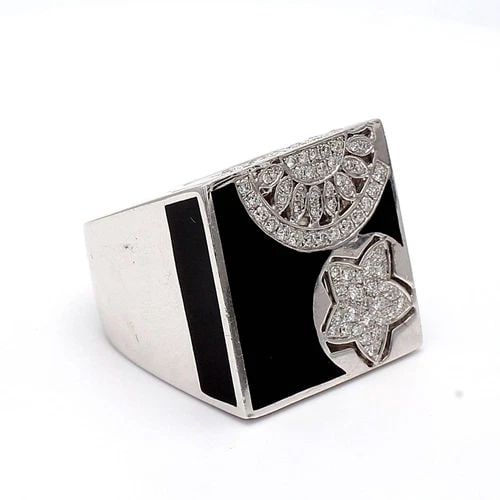 VINTAGE 7.25 GRAMS 0.70 CARAT DIAMOND 18K WHITE GOLD COCKTAIL RING (1 of 2)