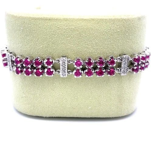 8.40 CARAT SAPPHIRE 0.84 CARAT ROUND DIAMOND 14 KARAT WHITE GOLD TENNIS BRACELET: 8.40 CARAT SAPPHIRE 0.84 CARAT ROUND DIAMOND 14K WG TENNIS BRACELET 8.40 Carat Sapphire 0.84 Carat Round Diamond 14 Karat White Gold Tennis Bracelet 14k 8.4 Carat Saph Details Department Unisex Adults