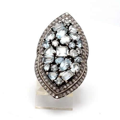 VINTAGE 14K TWO TONE GOLD/SLV COCKTAIL RING WITH 1 CARAT AQUAMARINE GEMSTONES: VINTAGE 14K TWO TONE GOLD/SLV COCKTAIL RING WITH 1 CARAT AQUAMARINE GEMSTONES VINTAGE 14K TWO TONE GOLD/SLV COCKTAIL RING WITH 1 CARAT AQUAMARINE GEMSTONES PRODUCT DESCRIPTION Video: Video Link Detail