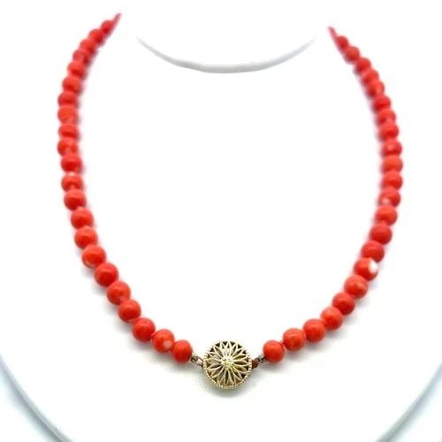 VINTAGE 14K YELLOW GOLD BEED NECKLACE WITH 6-8.4 MM CORAL: VINTAGE 14K YELLOW GOLD BEED NECKLACE WITH 6-8.4 MM CORAL VINTAGE 14K YELLOW GOLD BEED NECKLACE WITH 6-8.4 MM CORAL PRODUCT DESCRIPTION Detailed Description: Vintage 14K Yellow Gold Coral Bead Necklac
