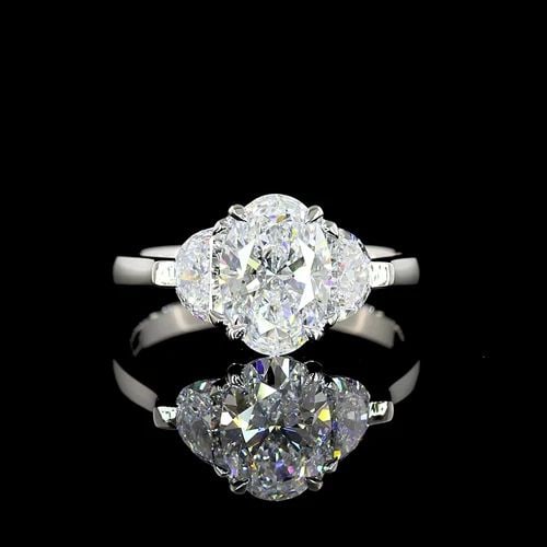 LAB-GROWN 2.22 CARAT OVAL E-VVS2 DIAMOND PLATINUM 3 STONES RING: LAB-GROWN 2.22 CARAT OVAL E-VVS2 DIAMOND PLATINUM 3 STONES RING PRODUCT DESCRIPTION Title: High-quality Brand-New Echo Friendly Elegant Lab-Grown 2.22 Carat Oval E-VVS2 Diamond Platinum 3 Stones Ring 