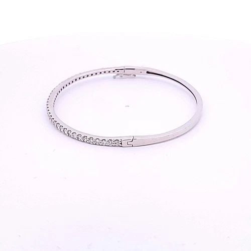 1.00 CARAT ROUND BRILLIANT E VS1 DIAMOND 14K WG BANGLE BRACELET: 1.00 CARAT ROUND BRILLIANT E VS1 DIAMOND 14K WG BANGLE BRACELET 1.00 Carat Round Brilliant E VS1 Diamond 14 Karat White Gold Bangle Bracelet 14k Details Department Unisex Adults Main Stone Diamond Met