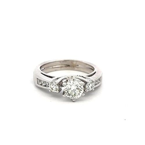 VINTAGE 14K WHITE GOLD ENGAGEMENT RING WITH 0.8 CARAT ROUND DIAMONDS SIZE 4 (1 of 2)