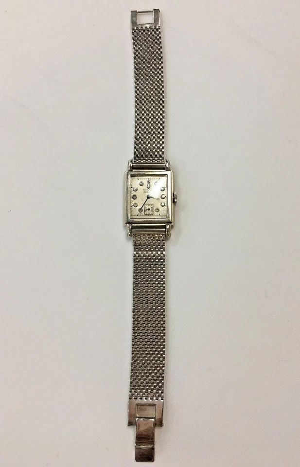 VINTAGE 14K WHITE GOLD GOTHAM DELUXE WATCH WITH DIAMONDS, 17J, SERVICED NOV 2025 (1 of 2)