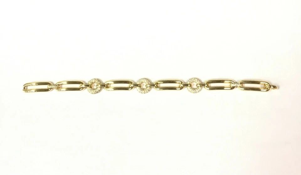 MOVADO 18K YELLOW GOLD BRACELET WITH 1.32CTW DIAMONDS (7.75 INCH) 44.9 GRAMS: MOVADO 18K YELLOW GOLD BRACELET WITH DIAMONDS 7.75 INCH Movado 18k Yellow Gold Bracelet with Diamonds You are bidding on a pre-owned Movado 18k Yellow Gold Bracelet with Diamonds. The piece has marks 
