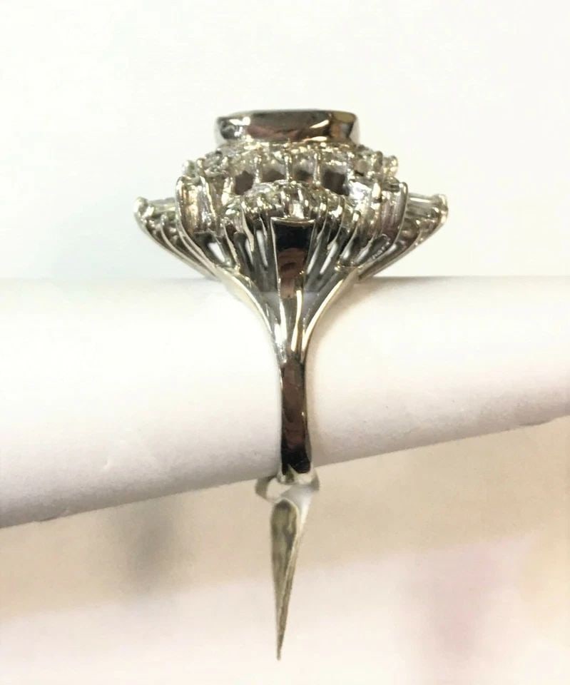 18K WHITE GOLD RING, 4.25CT NATURAL EMERALD, 2CTS DIAMONDS (SIZE 5.75) 12.1 GRAM: 18K WHITE GOLD RING WITH CENTER EMERALD AND DIAMONDS ALL AROUND (SIZE: 5.75) 18k White Gold Ring with Center Emerald and Diamonds all around You are bidding on a 18k White Gold Ring with Center Emeral