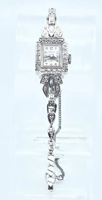 VINTAGE HAMILTON WATCH WITH PLATINUM CASE, 14K GOLD BAND, 0.52CTS DIAMONDS 17J: VINTAGE HAMILTON WATCH WITH PLATINUM CASE, 14K GOLD BAND AND DIAMONDS 17 JEWELS Vintage Hamilton Watch with Platinum case and 14k white Gold band and Diamonds 17 Jewels You are bidding on a Vintage Ha