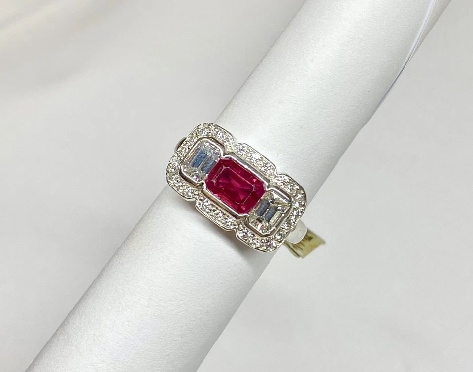 WOMEN'S PLATINUM RING WITH 1.5CT RUBY AND 1.0CTW DIAMONDS (SIZE 6.5) 9.5 GRAM (1 of 2)