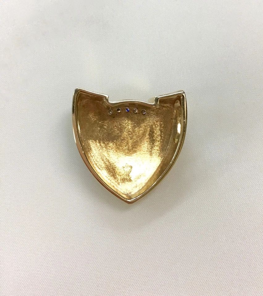14K GOLD PENDANT, 22K NUGGET INLAY, 0.12CTS OF DIAMONDS, GOLD QUARTZ 10.9 GRAMS: 14K YELLOW GOLD PENDANT WITH NUGGET INLAY, DIAMONDS AND QUARTZ 14k Yellow Gold Pendant with Nugget Inlay, Diamonds and Quartz You are bidding on a 14k Yellow Gold Pendant with Nugget Inlay, Diamonds a