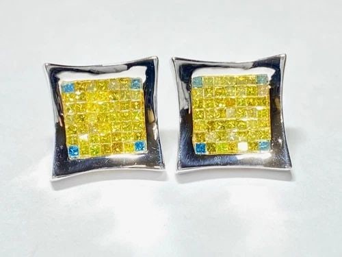 14K WHITE GOLD KITE SHAPED SQUARE EARRINGS WITH 1.80CTS YELLOW AND BLUE DIAMONDS: 14K WHITE GOLD KITE SHAPED SQUARE EARRINGS WITH 1.80CTS YELLOW AND BLUE DIAMONDS 14k White Gold Kite Shaped Square Earrings with 1.80CTS Yellow and Blue Diamonds You are bidding on a new with tags 14k