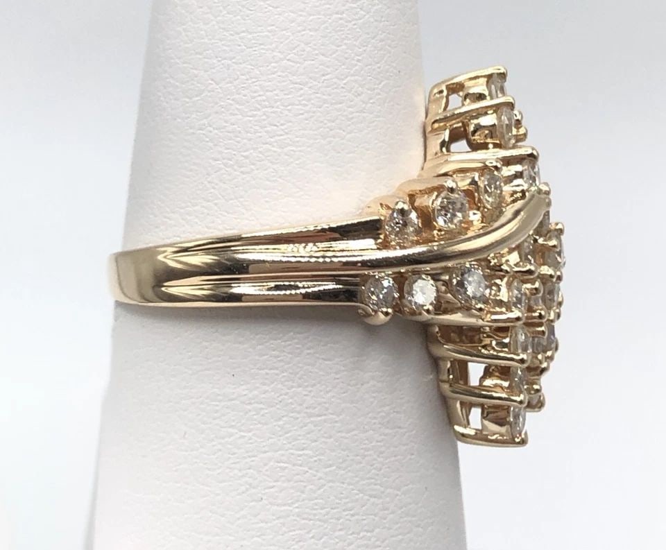 14K GOLD CLUSTER RING WITH 1.75CTS DIAMONDS ( SIZE: 7.5 ) 7.1G (1 of 2)