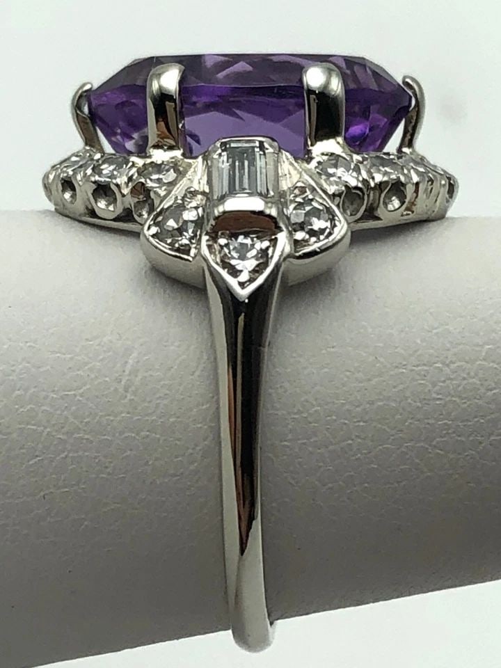 PLATINUM RING, 6.00CT AMETHYST, 0.90CTS OF DIAMONDS ( SIZE: 7.5 ) 7.8G (1 of 2)
