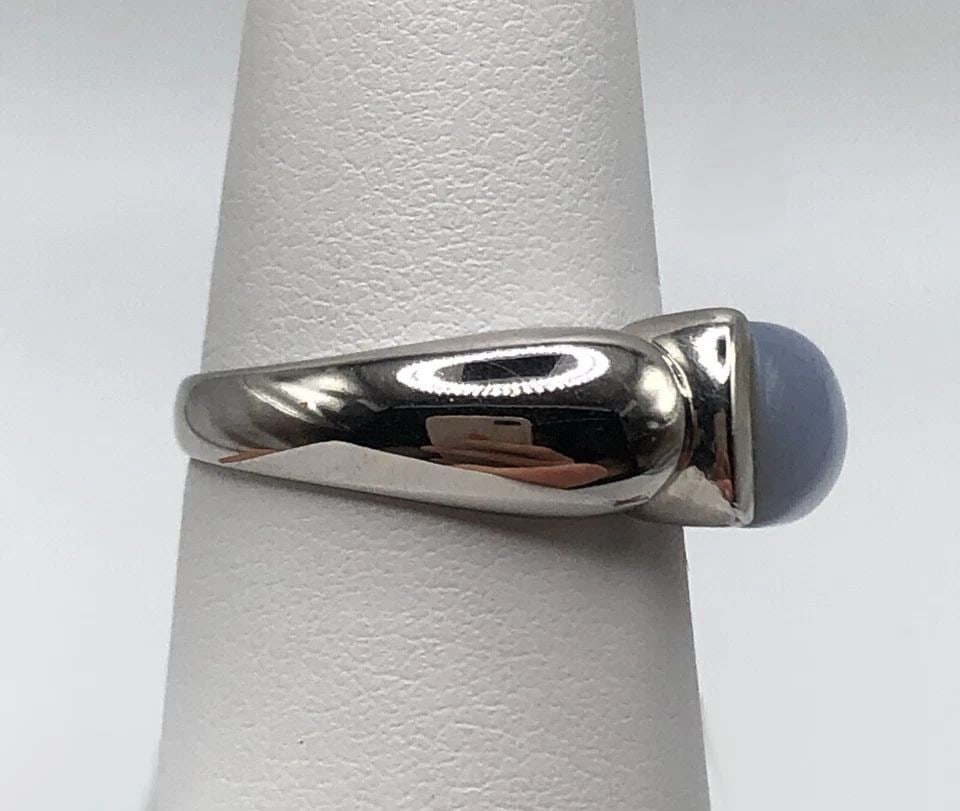 14K WHITE GOLD RING WITH LAVENDER JADE (SIZE 7.25) 8.1 GRAMS (1 of 2)