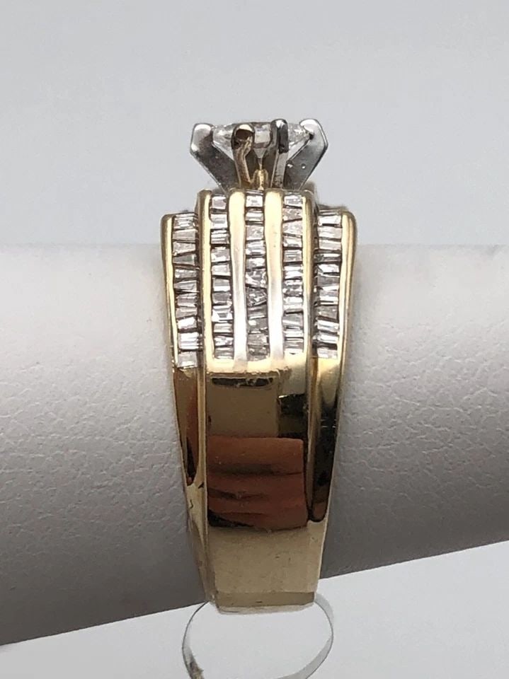 14K GOLD RING SET WITH 1.08CTS OF MARQUISE/BAGUETTE NATURAL DIAMONDS SIZE: 6.75 (1 of 2)