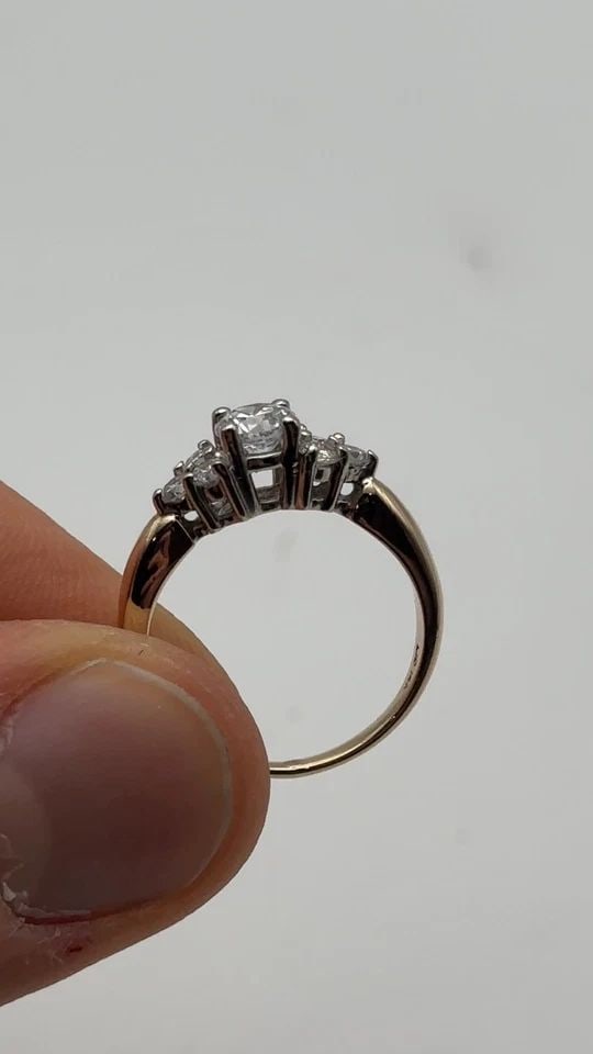 14K YELLOW GOLD RING WITH 1.02CTS OF NATURAL DIAMONDS, 0.60CT CENTER SIZE: 6.75 (1 of 2)