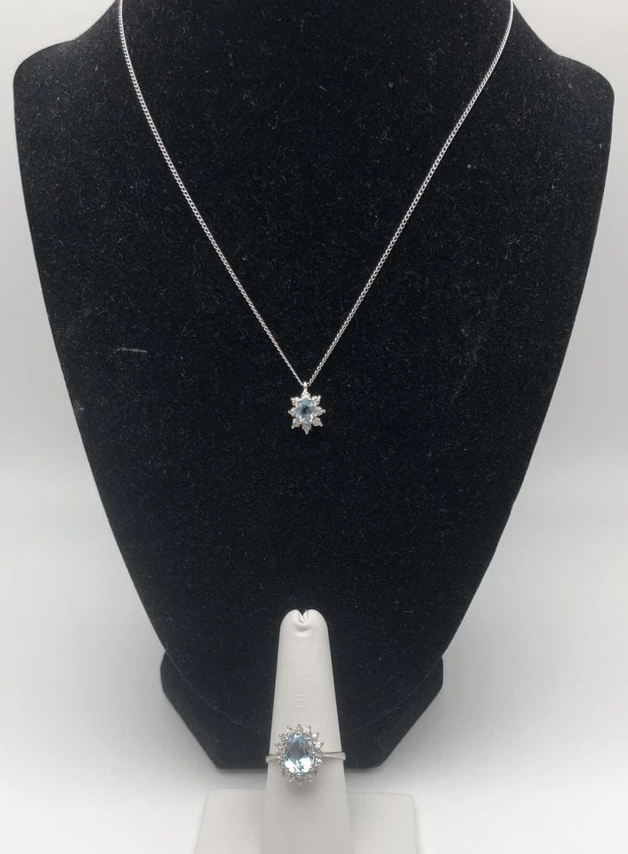 14K WHITE GOLD NECKLACE/PENDANT/RING, 2.07CTS AQUAMARINES 0.60CTS DIAMONDS 2.1G: 14K WHITE GOLD NECKLACE/PENDANT/RING WITH AQUAMARINE AND DIAMONDS 14k White Gold Necklace / Pendant and Ring both with Aquamarine and Diamonds Condition: Used Material: Everything is 14k White Gold Ne