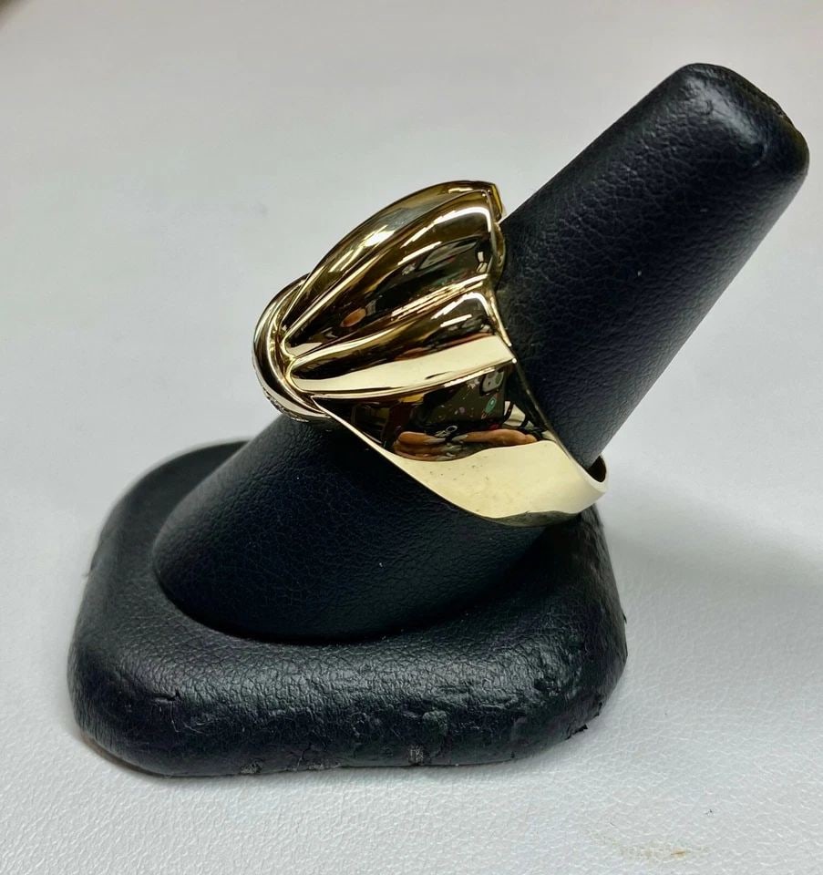WOMEN'S 14K YELLOW GOLD RING WITH NATURAL DIAMONDS (SIZE 9) 8.7 GRAMS (1 of 2)